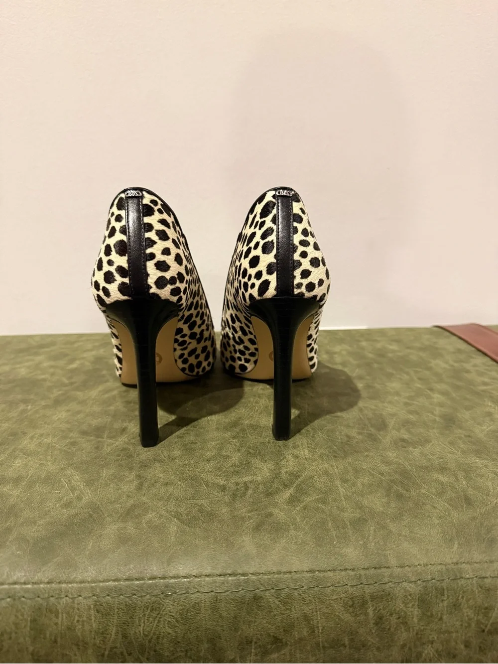 Michael Kors matching pointed
